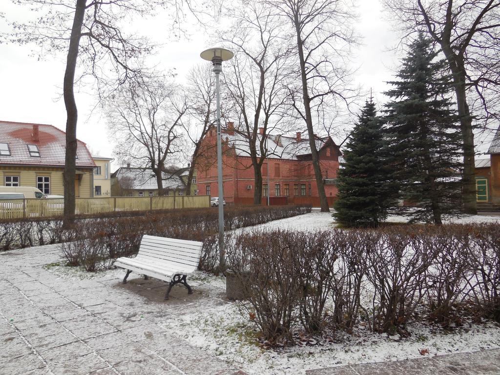 Posti Old Town Apartment ヴィリャンディ エクステリア 写真